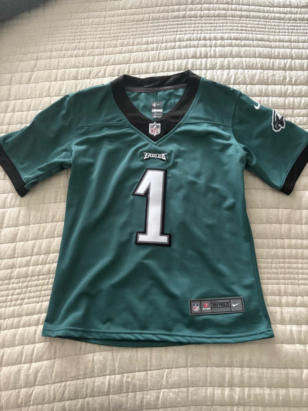 NWOT Nike Jalen Hurts women’s jersey